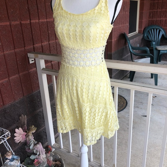 Macy’s Dress 👗 - Picture 2 of 7